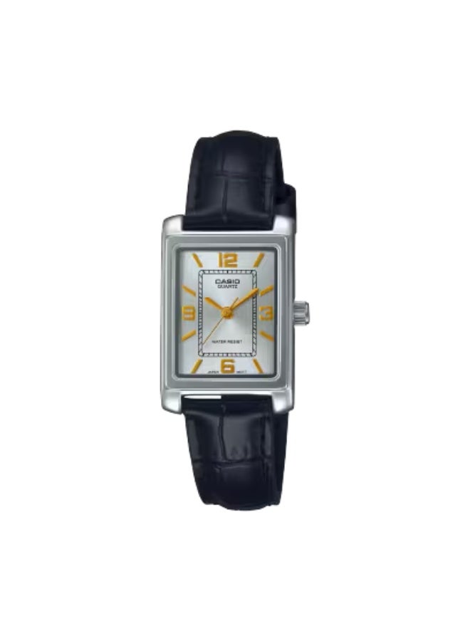 ساعة كاسيو LTP-1234PL-7A2EF النسائية المربعة التناظرية، بسوار جلدي، ومينا فاتح اللون، ومقاومة للماء، وتصميم أنيق وبسيط